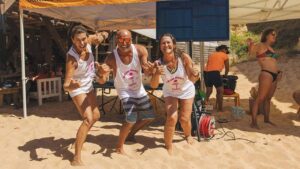 Swim Party começou na praia do Carvalho, passou pela praia do Vale de Centeanes e do Carvoeiro e terminou na praia dos Caneiros.