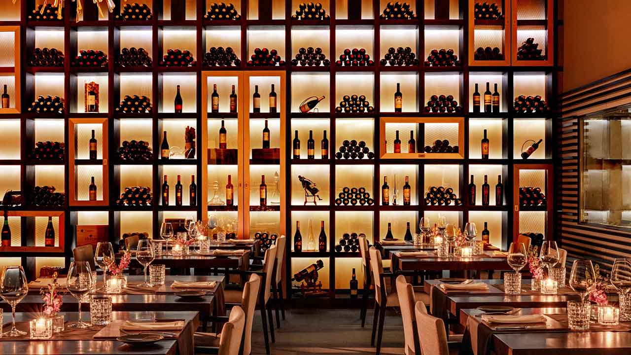 A prestigiada revista americana Wine Spectator anunciou os vencedores dos prémios de 2024, e é com grande orgulho dois restaurantes dos hóteis Tivoli no Algarve celebram este reconhecimento.