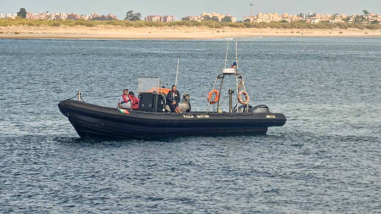 As buscas por uma mulher que está desaparecida no rio Guadiana, na zona de Vila Real de Santo António (VRSA), foram retomadas hoje de manhã.