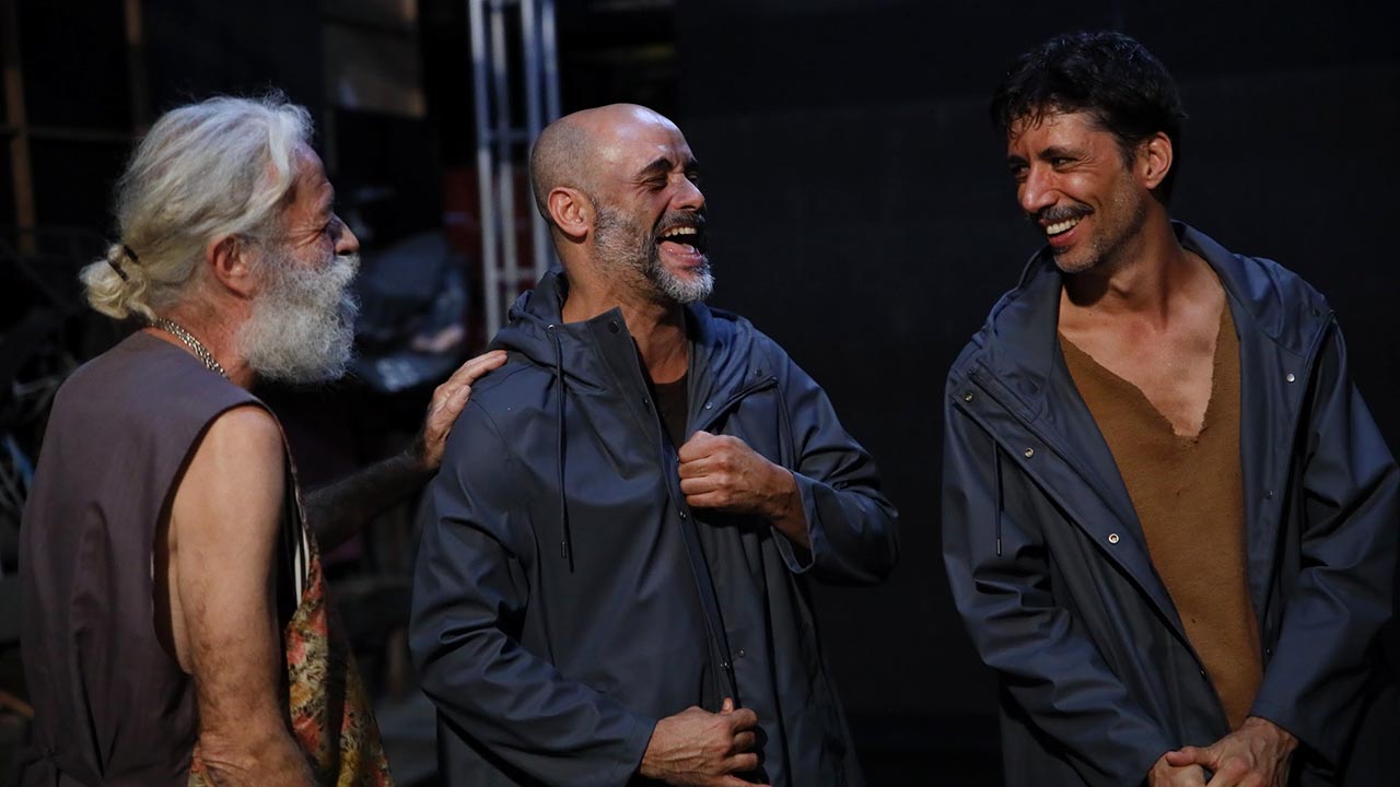 A mais recente produção original da companhia JAT – Janela Aberta Teatro, Cabo das Tormentas, subirá a palco para a sua estreia e primeira temporada no Teatro Lethes, em Faro, dias 18, 19, 20 e 22 de outubro.