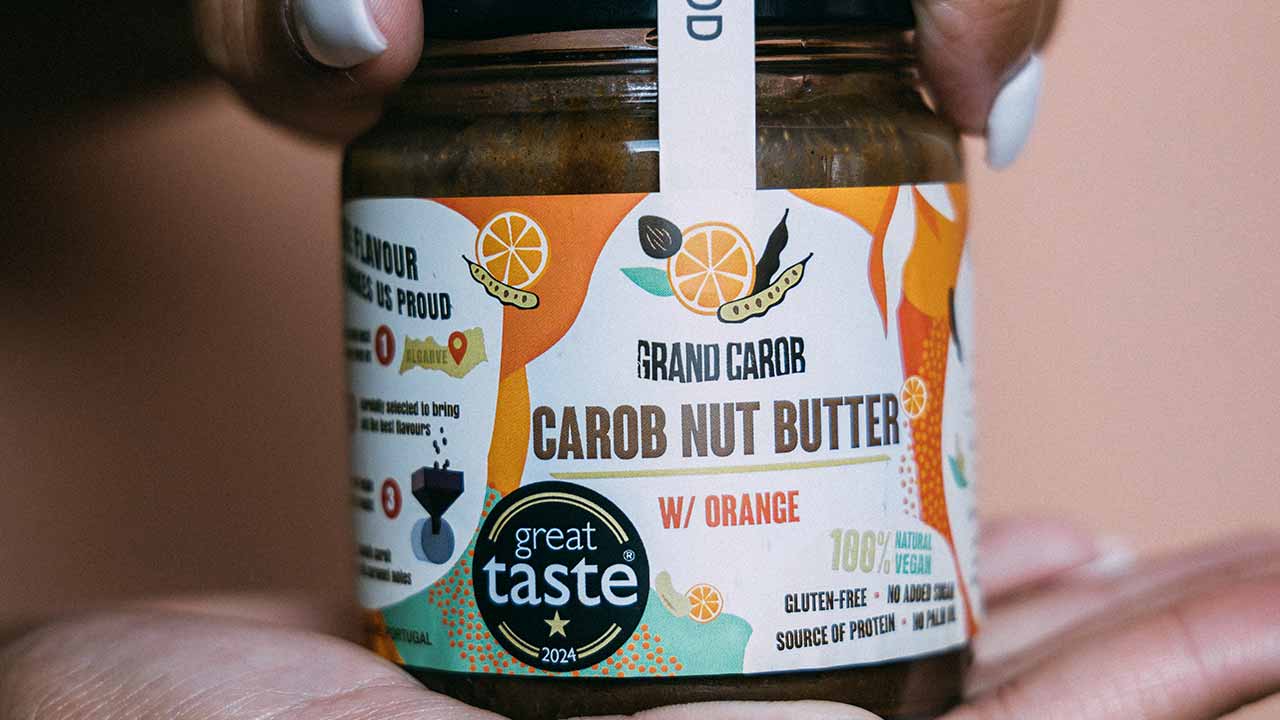 O Creme de Alfarroba, Amêndoa e Laranja e as Granolas Crocantes da Grand Carob foram distinguidas em Inglaterra, com um prémio cada uma.