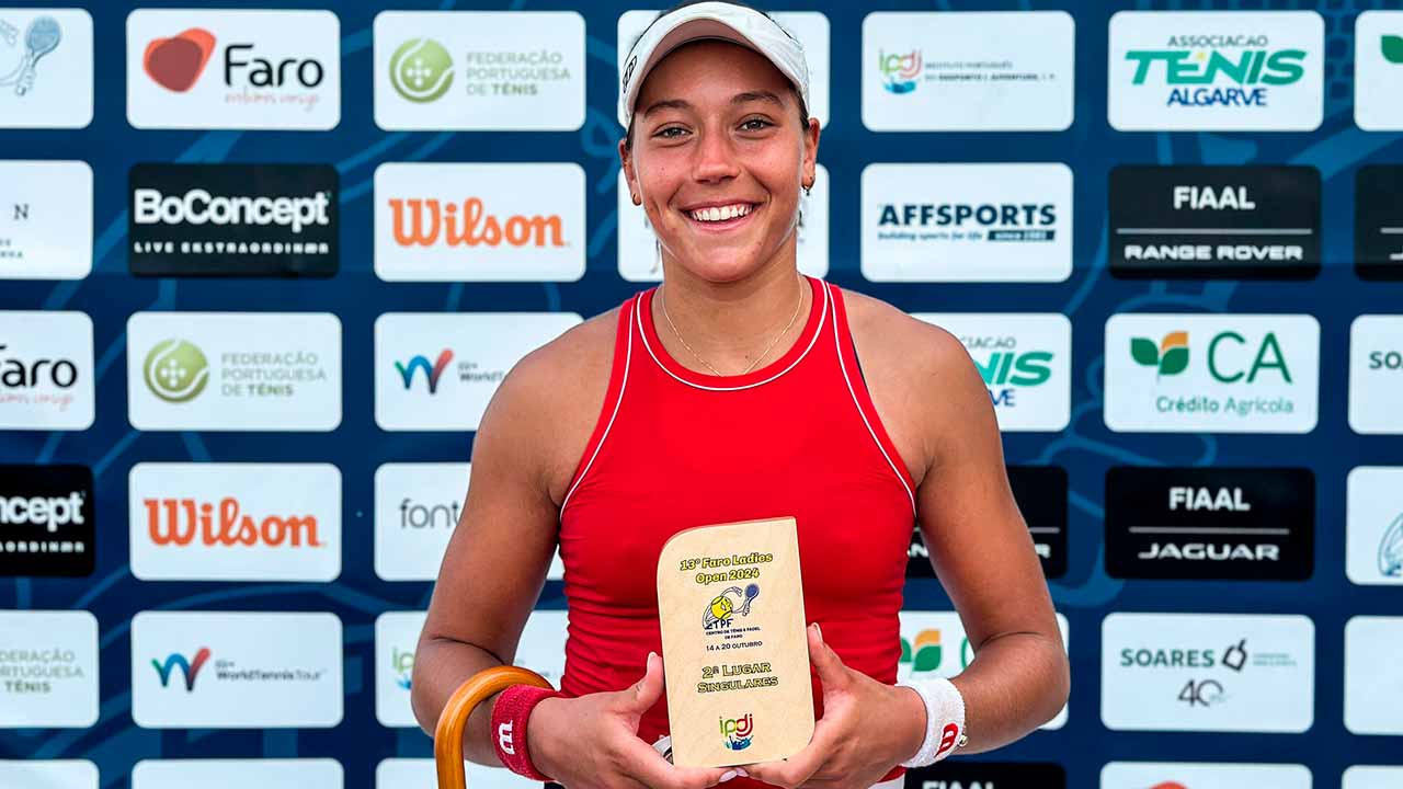 Polaca Monika Stankiewicz inaugurou o palmarés profissional com uma vitória no Faro Ladies Open, fazendo a portuguesa Matilde Jorge perder, pela primeira vez, uma final de singulares.