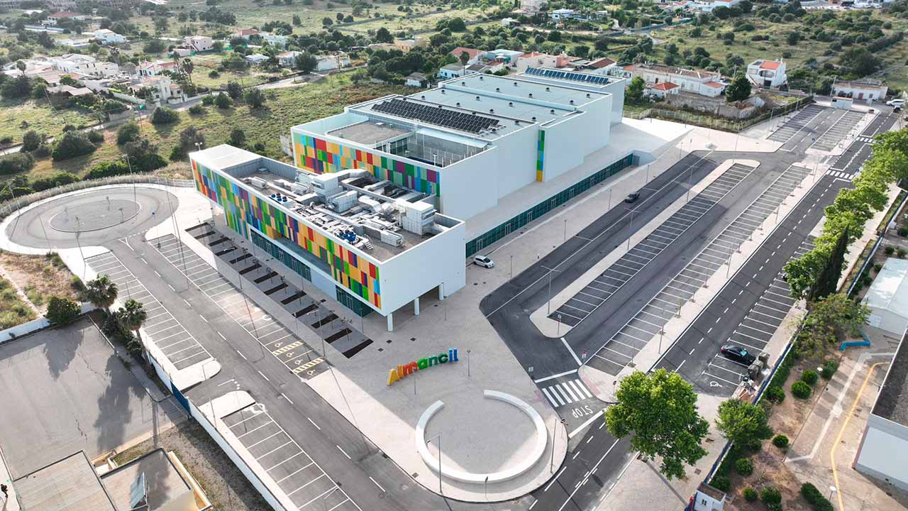 Pedro Duarte, ministro dos Assuntos Parlamentares esteve presente na cerimónia de inauguração do Pavilhão Multiusos de Almancil, equipamento no valor de 16,5 milhões de euros.