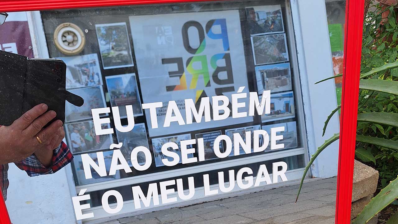 Campanha e relatório da Rede Europeia Anti-Pobreza mostram que os números da pobreza em Portugal têm vindo a aumentar. São já uma em cinco pessoas no país em risco de pobreza ou exclusão social.