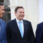 A seca e a ligação ferroviária entre Faro, Huelva e Sevilha foram os temas de destaque no discurso de Rogério Bacalhau, após a entrega das chaves da cidade a Luís Montenegro e Pedro Sánchez, durante a 35.ª Cimeira Luso-Espanhola.