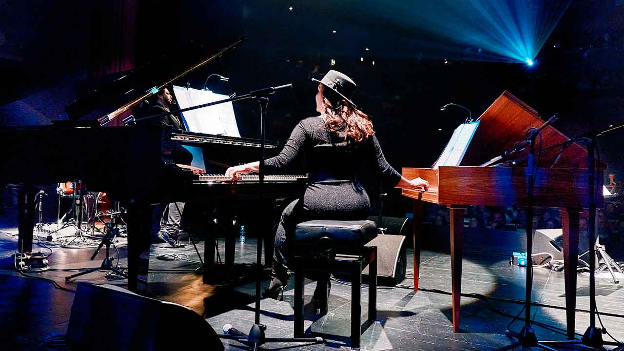 A banda Svetlana Bakushina Fusion Project apresenta o álbum «Algarvia» no Auditório Carlos do Carmo, Lagoa, no dia 2 de novembro.