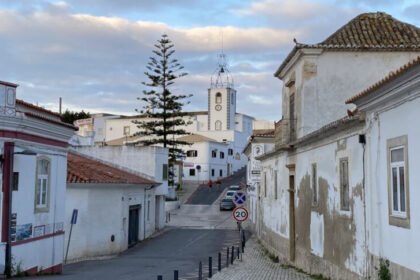 As visitas guiadas do programa «À Descoberta do Centro Antigo de Albufeira» vão retomar com o objetivo de dar a conhecer o património de maior interesse naquela zona da cidade.