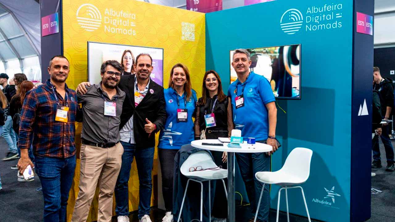 O projeto Albufeira Digital Nomads esteve presente na edição da Web Summit deste ano, em Lisboa, com o objetivo de colocar o concelho e a região no mapa global da tecnologia.
