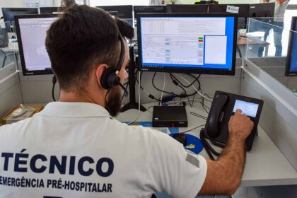 O INEM confirmou hoje que houve uma chamada não atendida pelo Centro de Orientação de Doentes Urgentes (CODU) para assistência a um homem que acabou por morrer na segunda-feira em Vila Nova de Cacela, no Algarve.