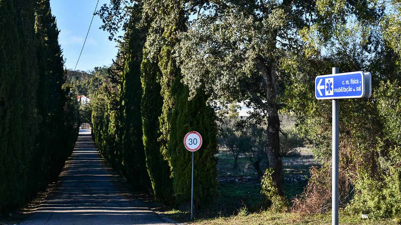 O Estado português iniciou o processo de classificação do Sanatório de São Brás de Alportel, no Algarve, que atualmente é um centro de medicina, mas que já tratou doentes com tuberculose, segundo o Diário da República.