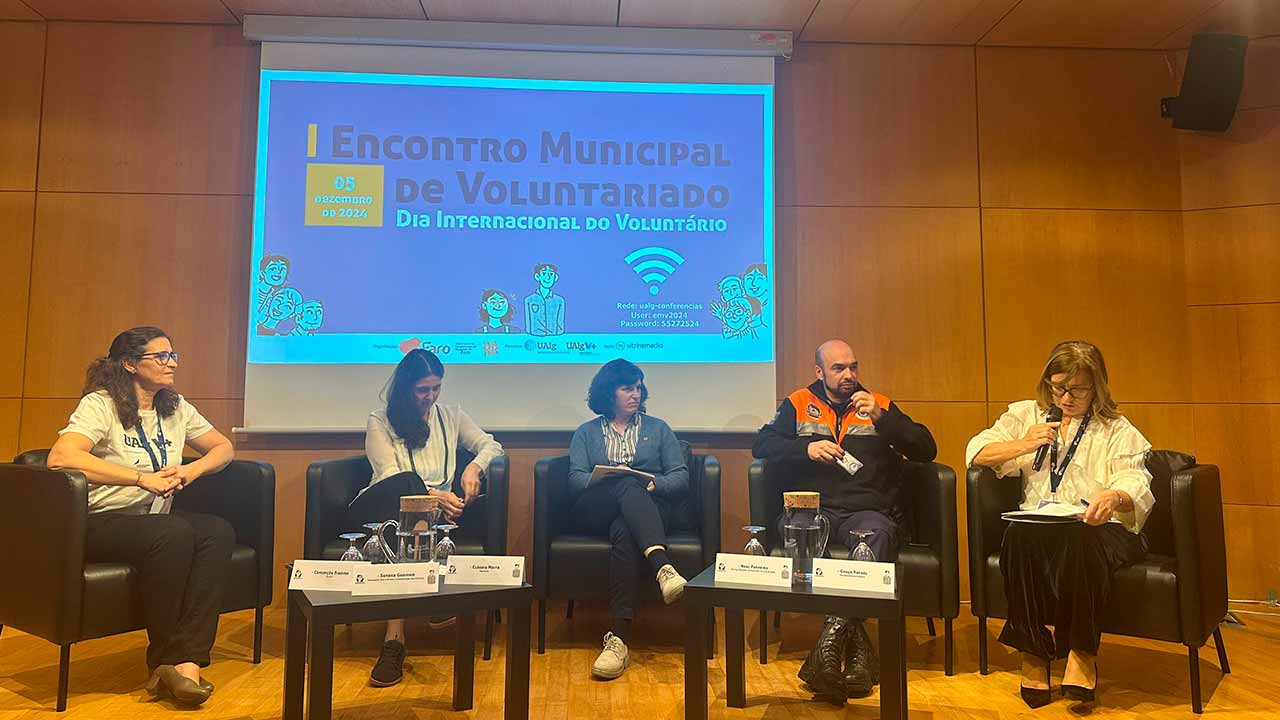 O município lançou a Plataforma de Voluntariado de Faro com o objetivo de ligar pessoas com disponibilidade e vontade a entidades promotoras, bem como partilhar informações sobre eventos, projetos e doações relacionadas com a área.