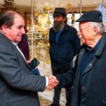 O grupo de Cantares de Paderne «Força da Tradição» e Tuna da Universidade Sénior de Albufeira juntaram-se para cantarem as Janeiras ao executivo municipal.