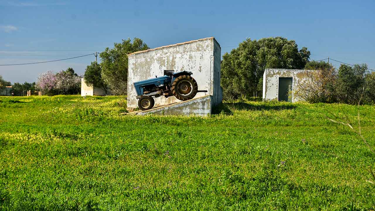 O equilíbrio entre a agricultura intensiva e outra mais sustentável, que proteja o meio ambiente, foi hoje defendida em Alte, por responsáveis políticos e técnicos da região preocupados com a degradação dos solos.