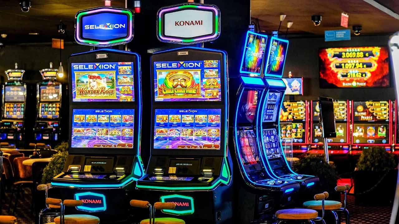 O Supremo Tribunal Administrativo revogou uma decisão do Tribunal Arbitral que condenava o Estado a compensar em mais de 15 milhões de euros a concessionária dos casinos do Algarve, foi hoje anunciado.