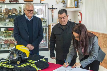 O aniversário dos Bombeiros Voluntários de Castro Marim e Vila Real de Santo António foi celebrado com a inauguração do Centro Intermunicipal de Proteção Civil e a assinatura de Plano Estratégico com mais de 400 mil euros de investimento.