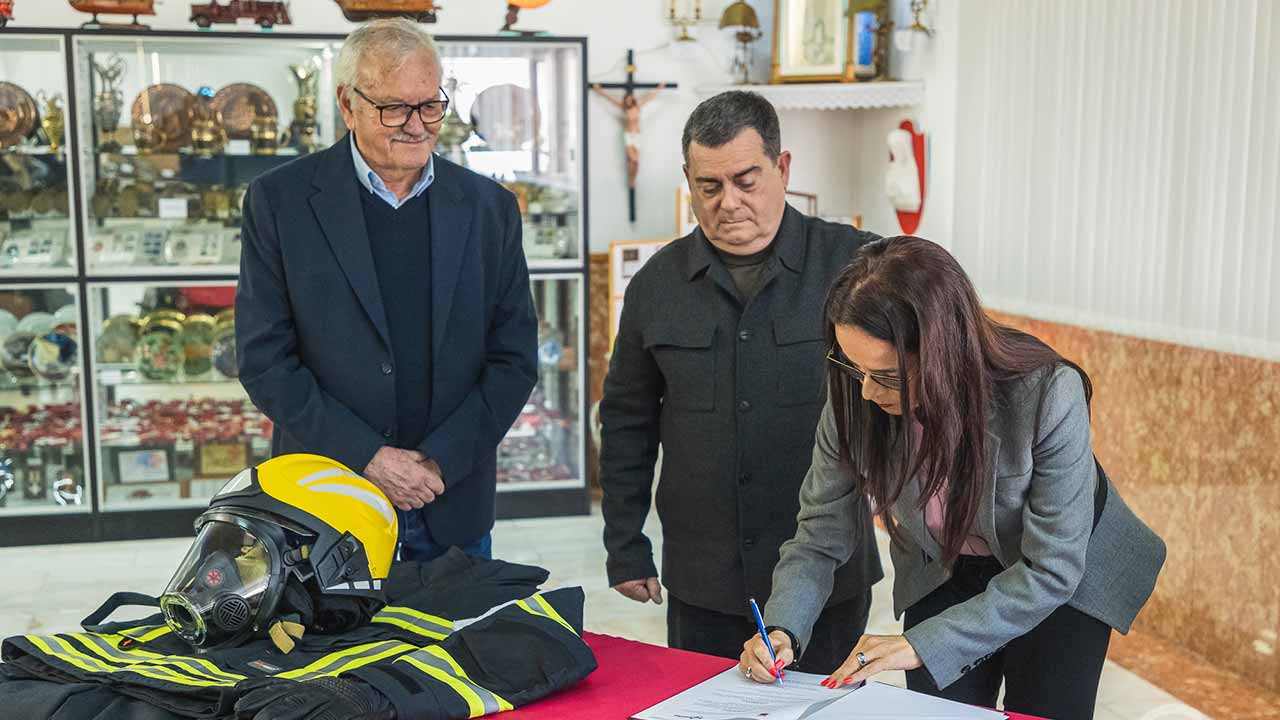 O aniversário dos Bombeiros Voluntários de Castro Marim e Vila Real de Santo António foi celebrado com a inauguração do Centro Intermunicipal de Proteção Civil e a assinatura de Plano Estratégico com mais de 400 mil euros de investimento.
