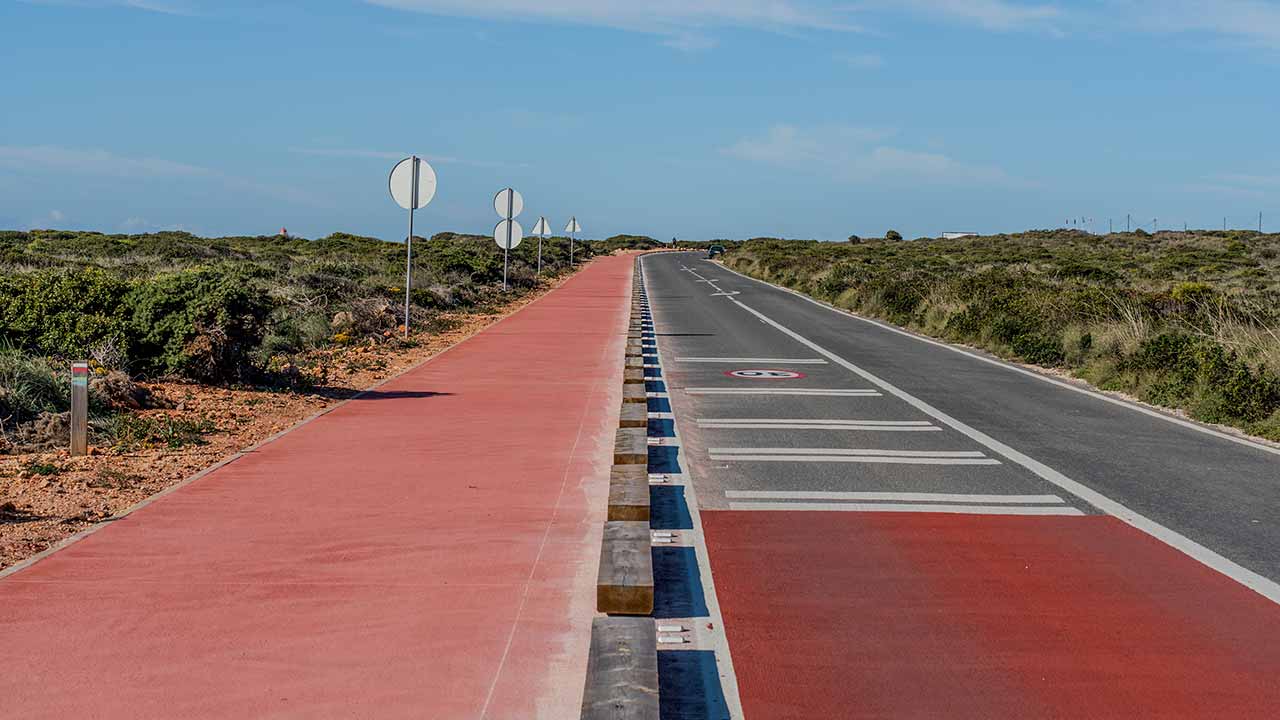 A Ecovia e Ciclovia do Litoral Sudoeste do concelho foi inaugurada no sábado, dia 18 de janeiro, pela presidente da Câmara Municipal de Vila do Bispo, Rute Silva.