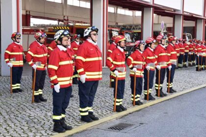A autarquia de Vila Real de Santo António atribuiu um subsídio de 472 mil euros aos Bombeiros de Voluntários para fazer face à missão durante o ano de 2025.