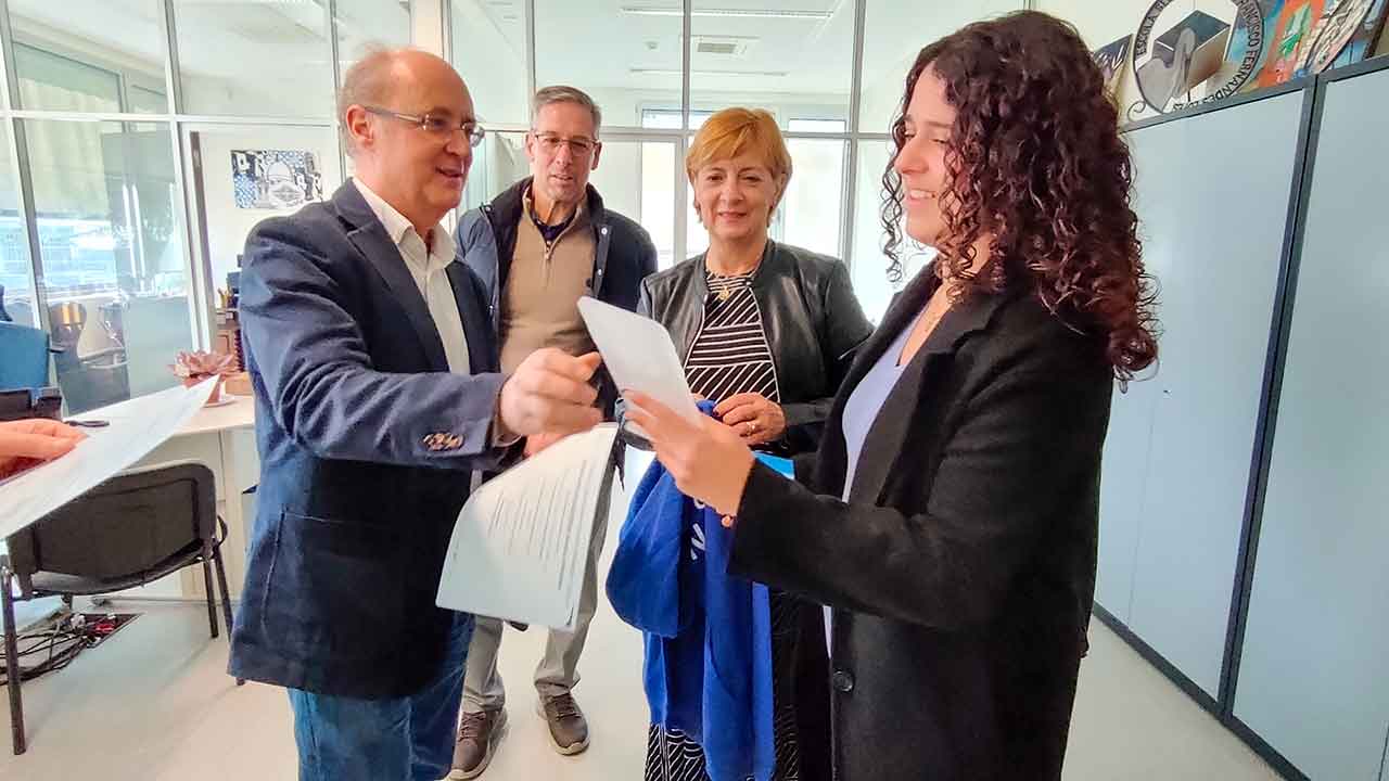 Anna Pike, do aluna do Agrupamento de Escolas Dr. Francisco Fernandes Lopes (AEFFL), de Olhão, ganhou Prémios Milage Aprender+ 2023/2024.