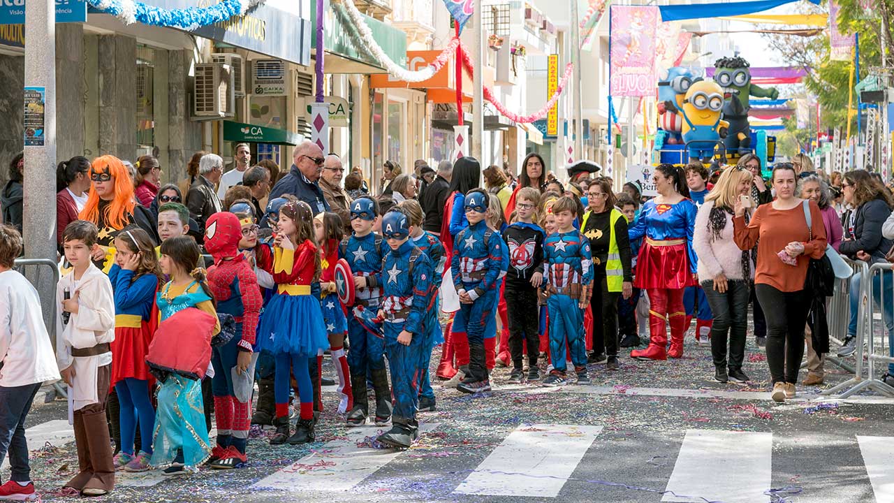 Em Loulé, os festejos de Carnaval arrancam com os tradicionais desfiles das crianças das escolas, na quarta-feira, dia 26 de fevereiro.