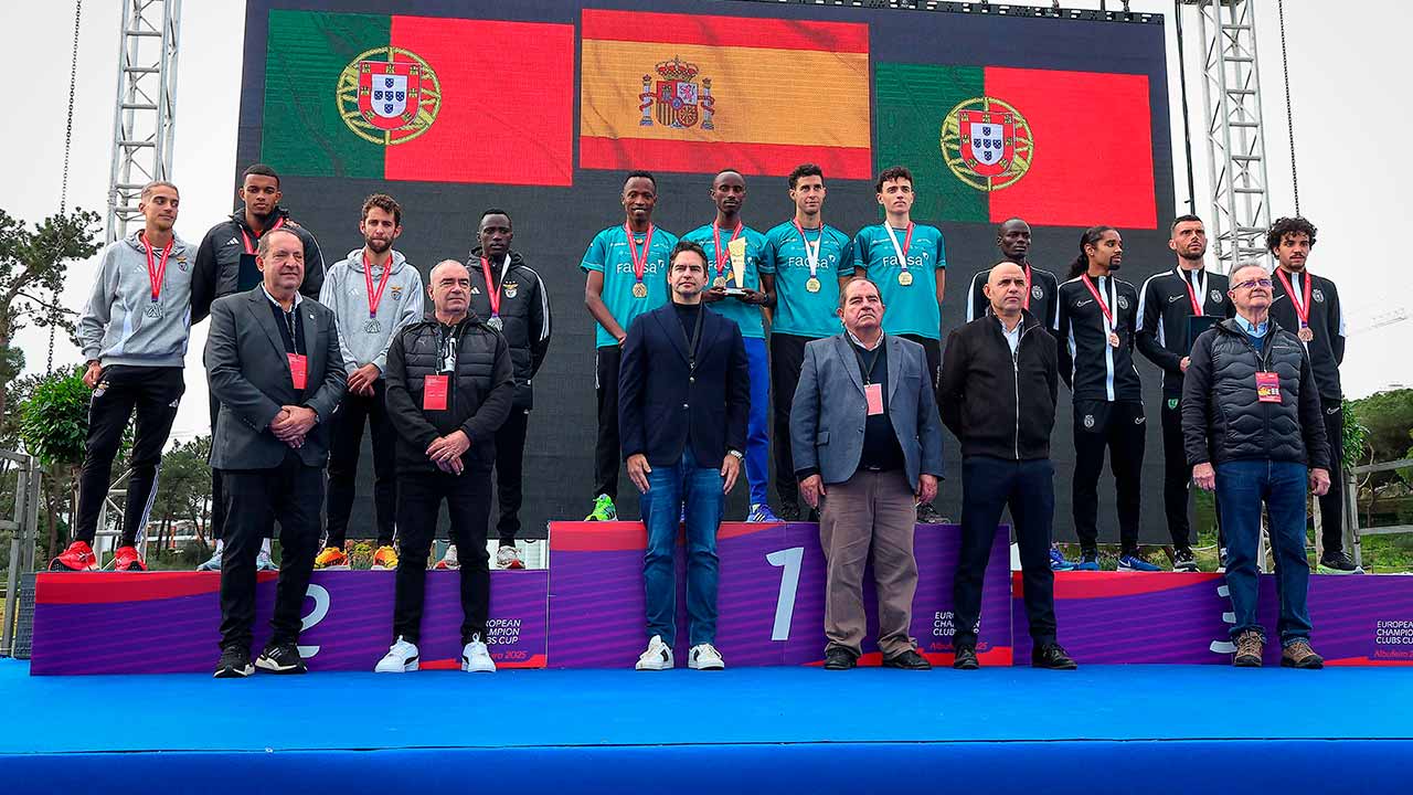 O 48.º Cross Internacional das Amendoeiras em Flor, em Albufeira, juntou 450 atletas de todo o mundo, sendo que os do Burundi se destacaram nos lugares mais altos do pódio.