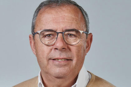 PSD Loulé aprovou ontem por unanimidade e aclamação a escolha de Hélder Martins como cabeça de lista à Câmara Municipal de Loulé.