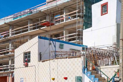 O investimento direto estrangeiro em Portugal subiu 13,2 mil milhões de euros em 2024, 3.500 milhões dos quais referentes a imobiliário.