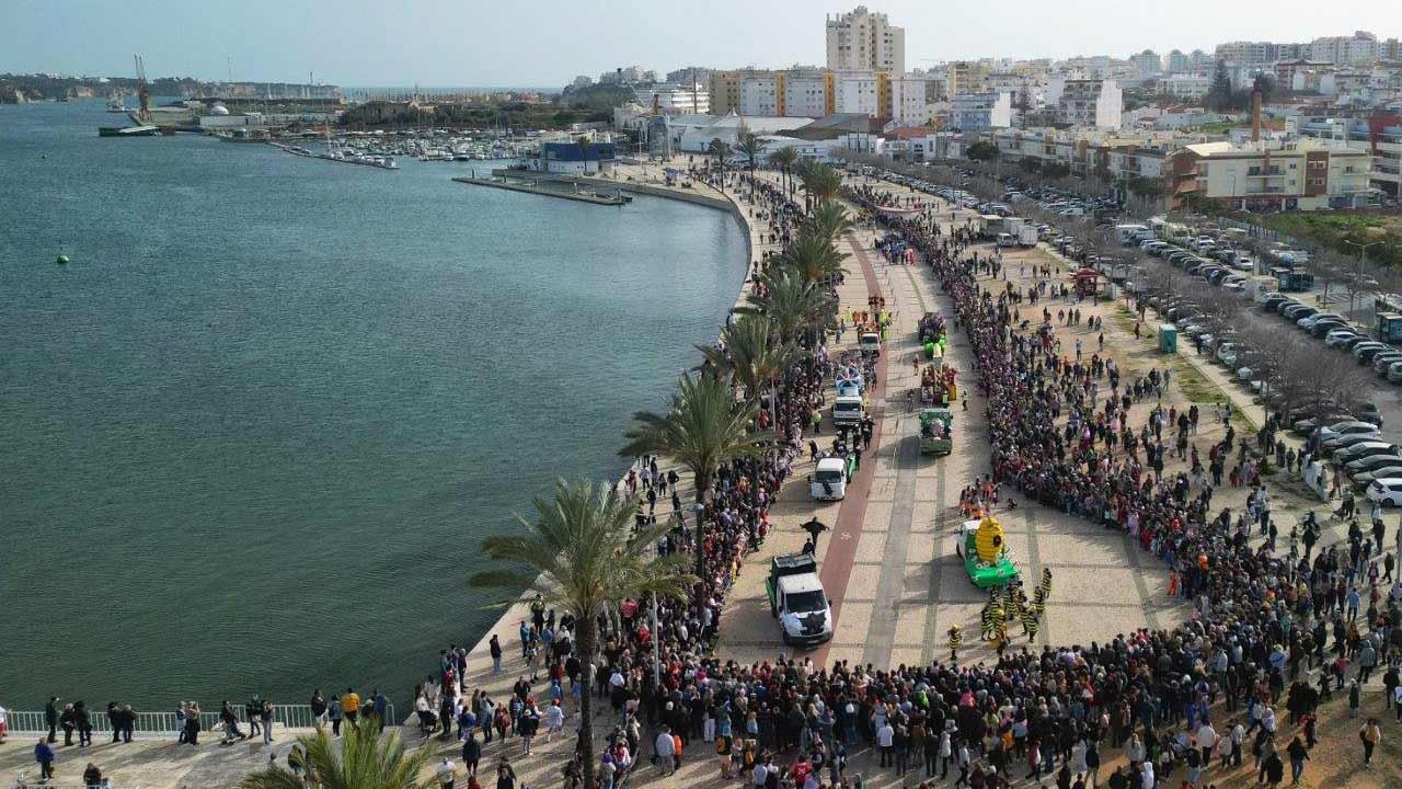 Portimão volta a brincar ao Carnaval através de um conjunto de iniciativas com um forte apoio do associativismo local.