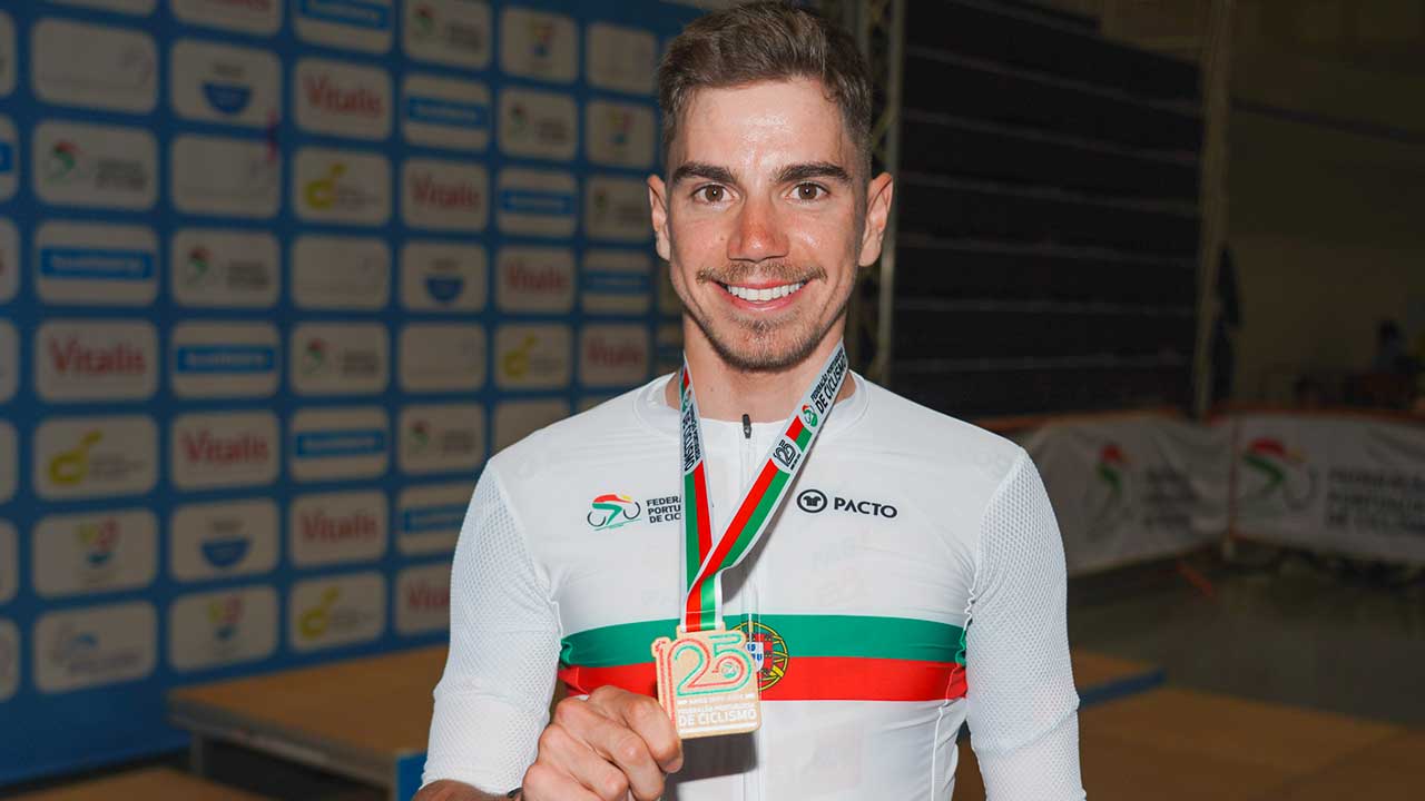 Daniela Campos e Rui Oliveira foram as figuras de destaque do Campeonato Nacional de Pista, que decorreu ao longo do último fim de semana, no Velódromo Nacional, em Sangalhos, Anadia.