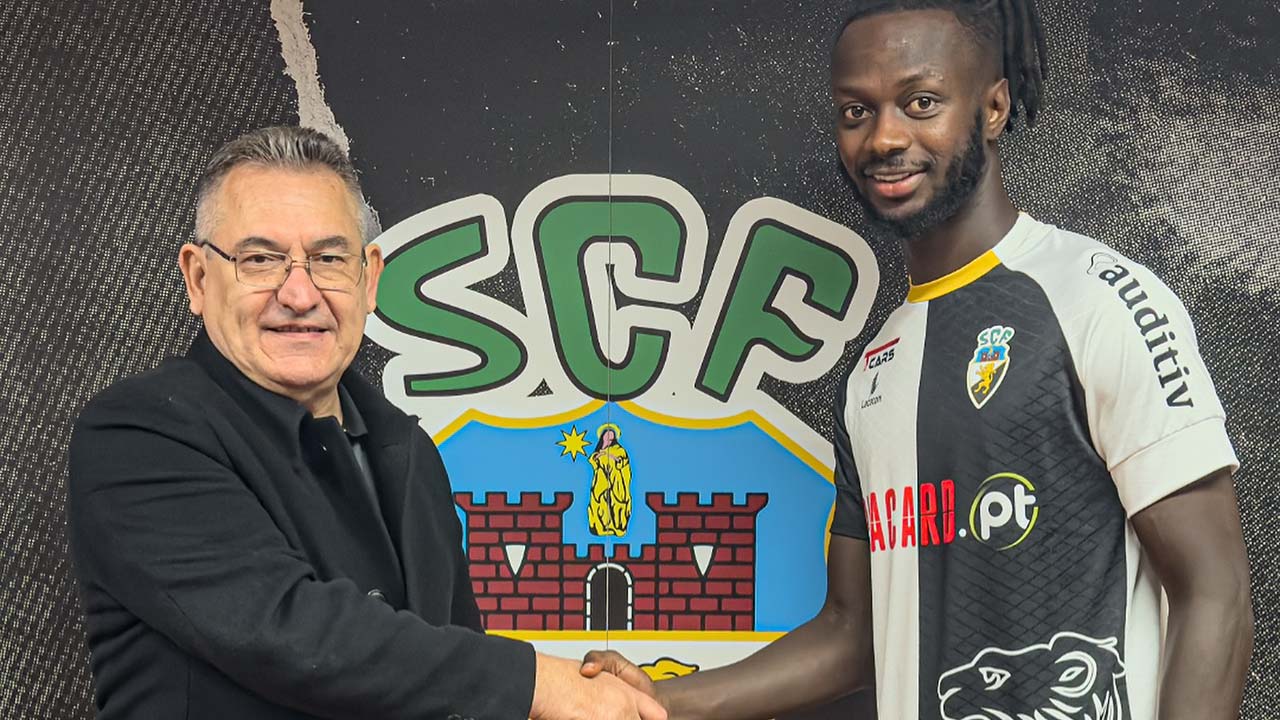 O médio internacional sub-21 português Zé Carlos e avançado gambiano Yusupha Njie são os novos reforços do Farense.
