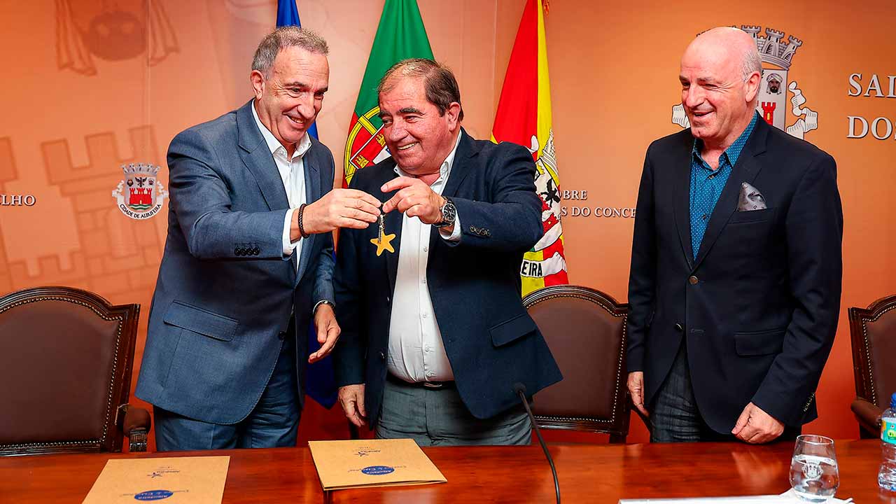 Albufeira e a AHRESP celebraram um protocolo para cedência de espaço, durante cinco anos, de forma a aprofundar apoio aos empresários num concelho ativo na área do turismo.