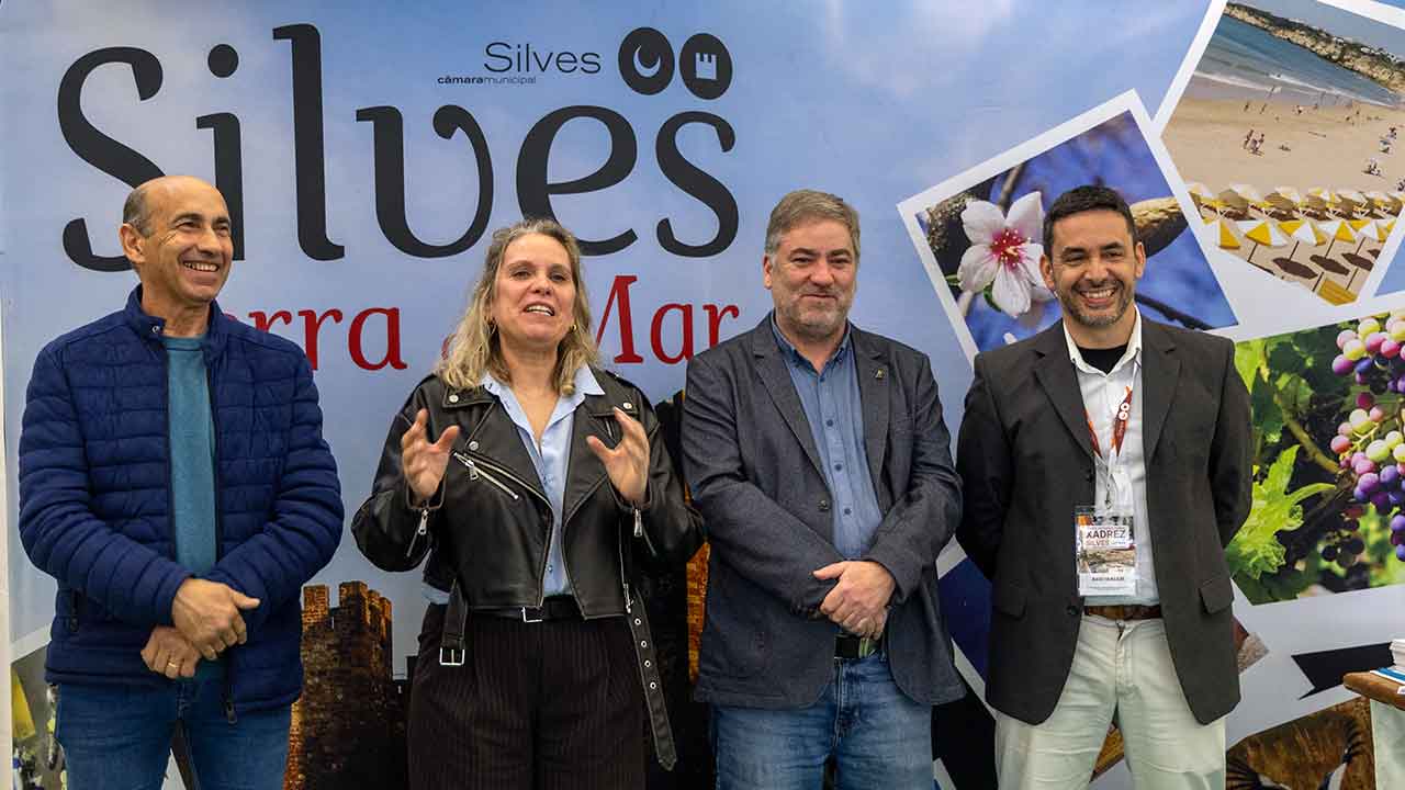 A estreia do Open Internacional de Xadrez de Silves trouxe 94 jogadores à cidade algarvia, entre 1 e 7 de março, num torneio que se destacou pela qualidade e competitividade.
