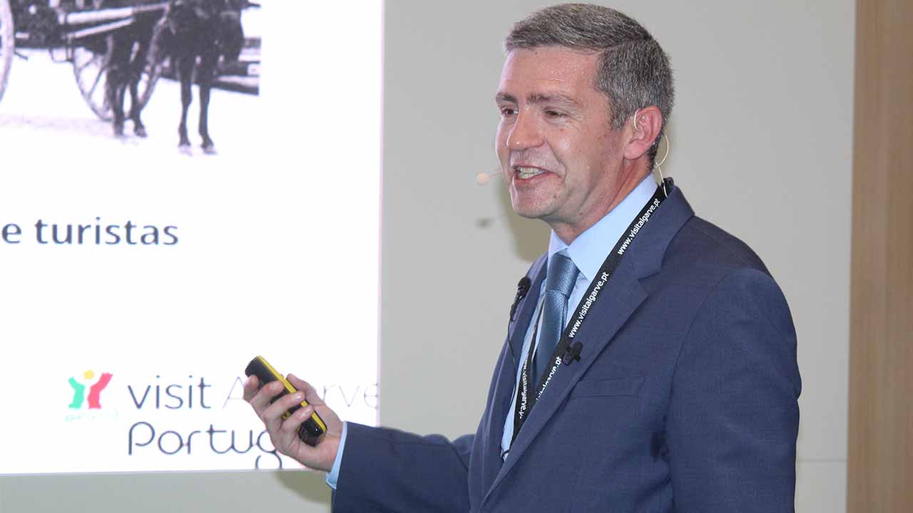 André Gomes, presidente do Turismo do Algarve, revelou esta tarde na BTL, em Lisboa, que a efeméride dos 55 anos da instituição será celebrada em toda a região, de 18 de março a 27 de setembro.