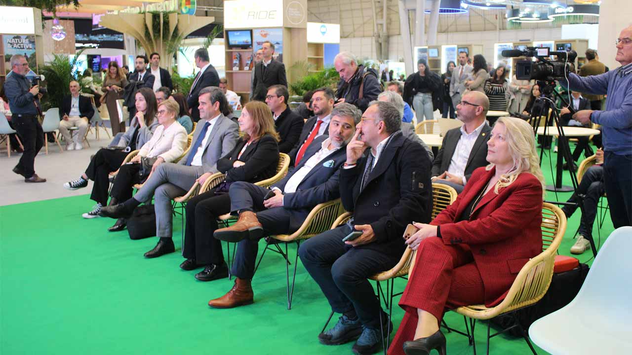 André Gomes, presidente do Turismo do Algarve, revelou esta tarde na BTL, em Lisboa, que a efeméride dos 55 anos da instituição será celebrada em toda a região, de 18 de março a 27 de setembro.