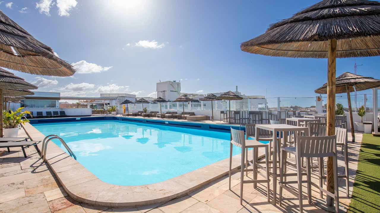 O AP Eva Senses, situado no centro da cidade de Faro, celebra hoje, dia 1 de abril, 59 anos de história, tradição e hospitalidade.