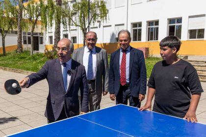 Luís Marques Mendes apresentou hoje, em Faro, Macário Correia como mandatário distrital da sua candidatura à Presidência da República, nas eleições de janeiro de 2026