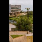 O cenário é desolador e mostra o outro Algarve: aquele que não figura nos postais turísticos, nem tão pouco nos sites de viagens que vendem a região como um destino de sonho.