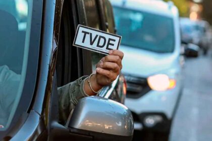 A Associação Nacional Movimento (ANM) TVDE apelou hoje à fiscalização urgente por parte da Segurança Social (SS) e Autoridade Tributária (AT) às plataformas de mobilidade.