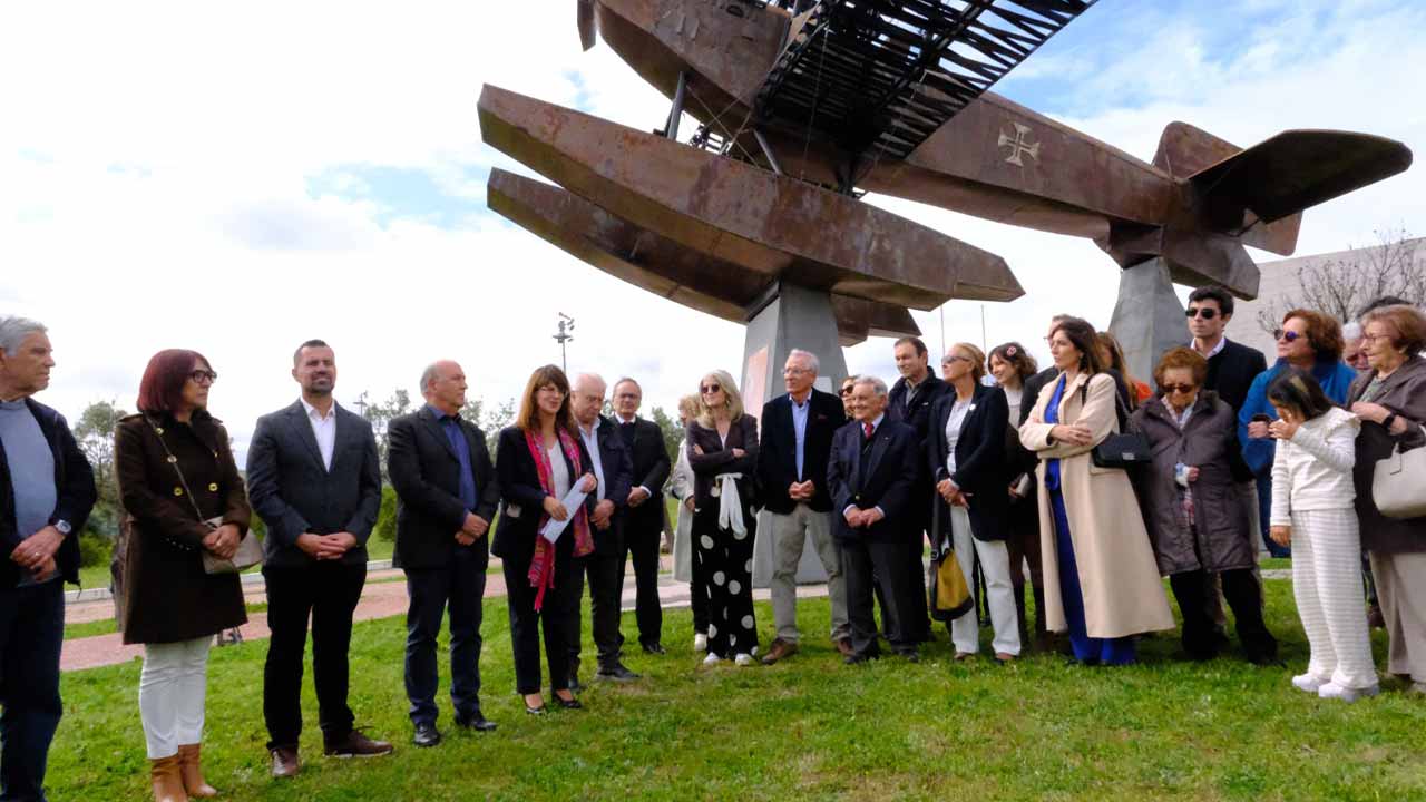 O parque que envolve o complexo das Piscinas Municipais Cobertas de São Brás de Alportel passa agora a ter como patrono Coronel Victor Brito, numa homenagem ao piloto-aviador.