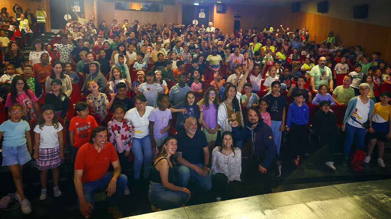 Quase meio milhar de alunos estiveram a celebrar o Dia Europeu do Mar em Albufeira, concelho que conta com seis Escolas Azuis.