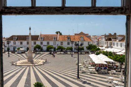 Vila Real de Santo António (VRSA) foi o concelho do distrito de Faro onde o Chega mais subiu a votação nas eleições legislativas de domingo, comparativamente com 2024, superando o PS como força mais votada.