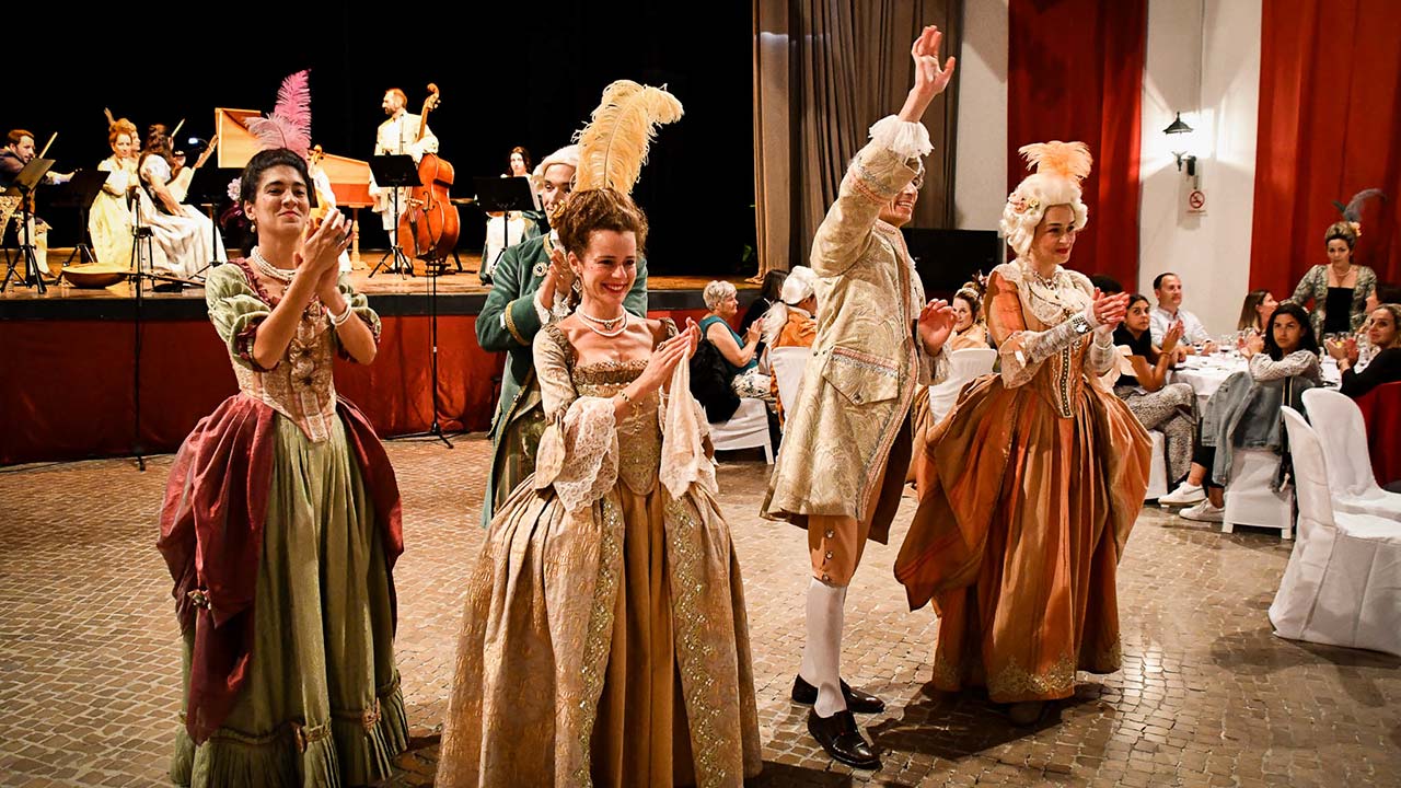 Vila Real de Santo António vai regressar entre sexta-feira e domingo ao século XVIII, com a realização do Festival Setecentista, que conta com um cortejo, recriações históricas ou animação de época, anunciou hoje o município.