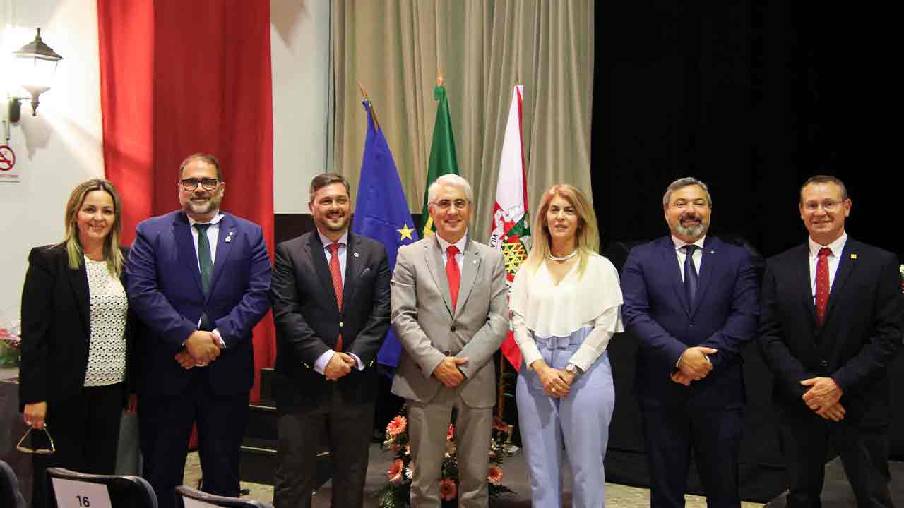 Diversas inaugurações e a atribuição de medalhas honoríficas marcaram o 249.º aniversário da fundação de Vila Real de Santo António (VRSA).