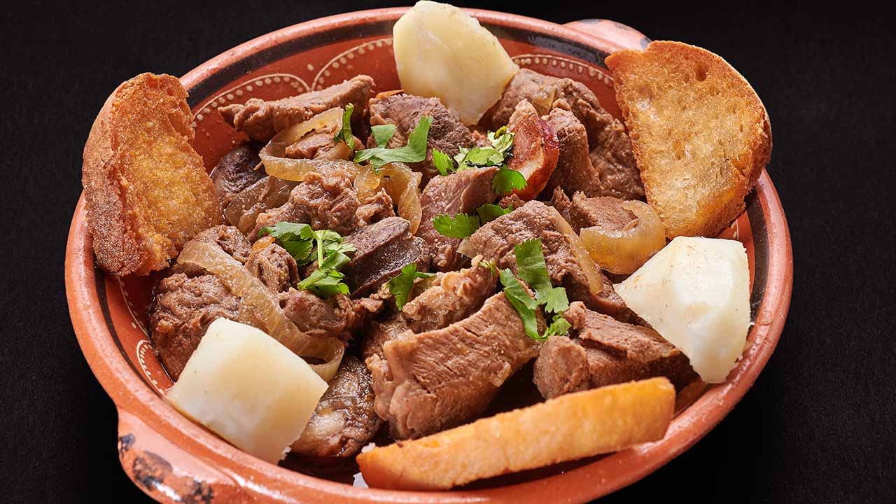 O barlavento fez um roteiro gastronómico pelos restaurantes mais icónicos de Silves, onde se respira a tradição e paladares da terra.