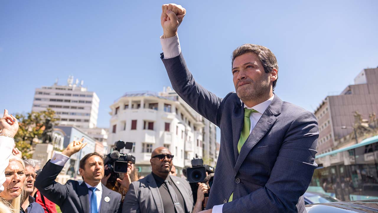 André Ventura, presidente do Chega fez hoje um apelo direto ao voto e pediu aos eleitores que não fiquem em casa no dia 18 de maio, afirmando que o partido tem «uma oportunidade histórica» de vencer as eleições legislativas.