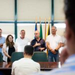 O presidente da Câmara Municipal de Lagoa, Luís Encarnação, recebeu hoje os atletas da ACD CHE Lagoense que, ao longo da época, conquistaram títulos nacionais na modalidade de badminton.