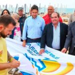A Bandeira Azul já ondula no céu de todas as praias do concelho de Albufeira, após uma cerimónia de hastear que contou com a presença de várias entidades.