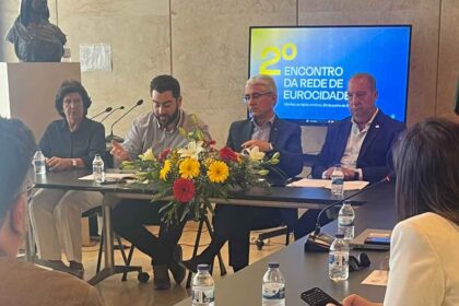 A Federação Nacional das Associações Juvenis (FNAJ) reuniu com Eurocidades em VRSA num encontro que defendeu a cooperação transfronteiriça centrada na juventude.