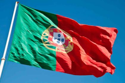 Um grupo interdisciplinar de investigadores, empreendedores, criativos e gestores portugueses, a viverem dentro e fora do país, lançou esta semana o «Portuguesses», um projeto que visa ouvir, mobilizar e transformar o futuro de Portugal.