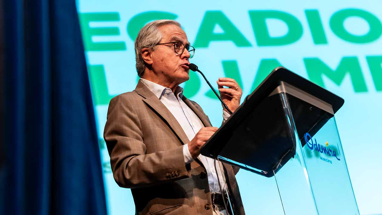 Associação de Horticultores, Fruticultores e Floricultores dos Concelhos de Odemira e Aljezur (AHSA) defende solução estável de alojamento para trabalhadores agrícolas.